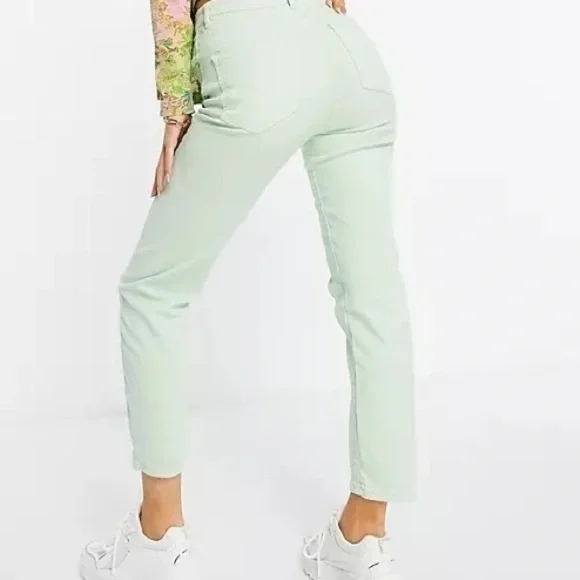 Spring forward with Stradivarius ASOS mint green salad 🥗 color mom jeans NWT - Picture 3 of 10